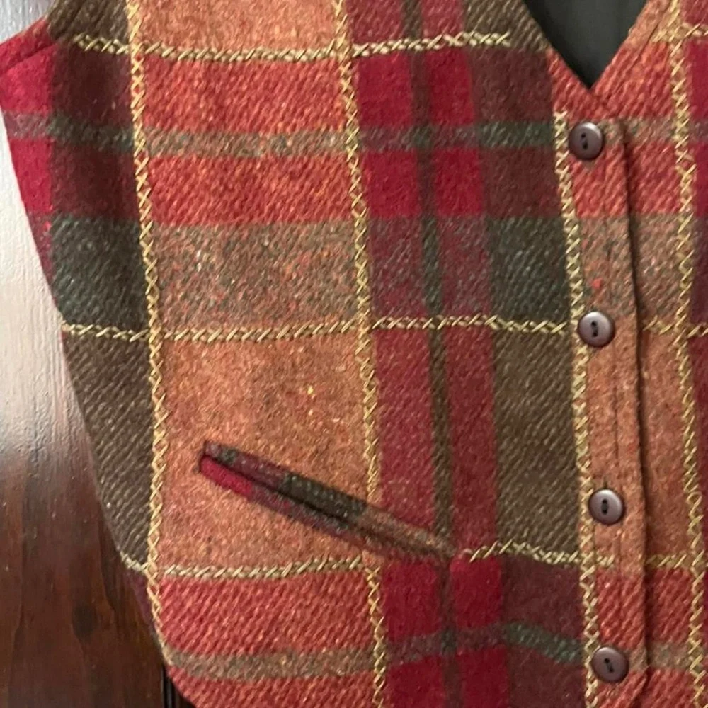 Vintage 80’s/ 90’s A.J. Wool Plaid Vest - Picture 4 of 6